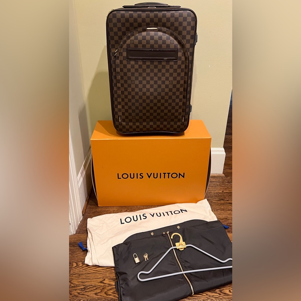 Louis Vuitton Authentic Pegasus 50 Damier Roller Bag